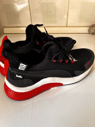 брендовые очки: Мужские кроссовки, 44, Nike, Новый, Самовывоз at lalafo.kg брендовые очки: Мужские кроссовки, 44, Nike, Новый, Самовывоз