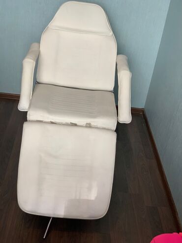 işlənmiş tibbi avadanlıqlar: 1 matorludur çox az işlənib