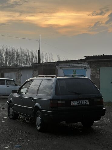 самые дешёвые авто: Volkswagen Passat: 1991 г., 1.8 л, Механика, Бензин, Универсал