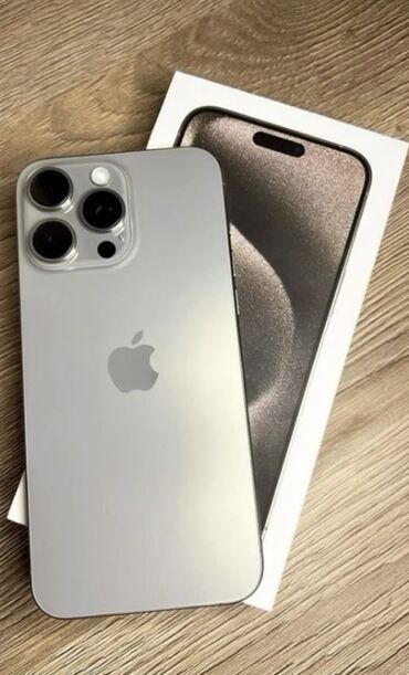 Apple iPhone: IPhone 15 Pro, Б/у, 512 ГБ, Natural Titanium, Наушники, Зарядное устройство, Защитное стекло, 96 %