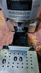 Qəhvə maşınları: Qəhvə maşını Delonghi, Avtomat, Süd qabı ilə, İşlənmiş — 6