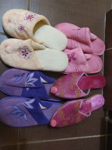 metro ravne sandale: Indoor slippers, 39.5