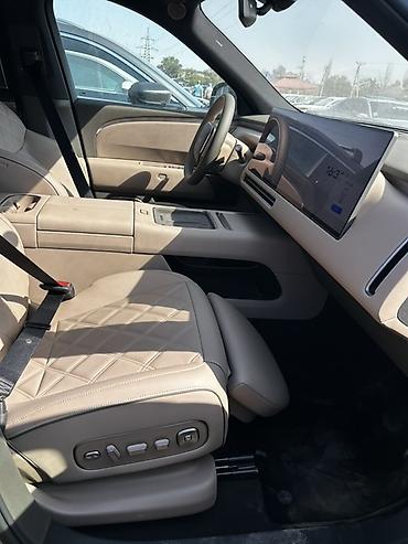 byd e3: Lixiang L9: 2026 г., Автомат, Гибрид, Кроссовер — 5
