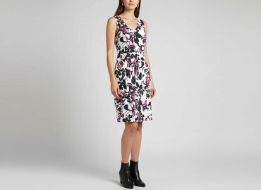 jaka sukienka na wesele dla 60 latki: Women`s dress, size M