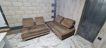 продаю диван уголок: Продаю диван, 4 секции с уголком, состояние среднее, желательно