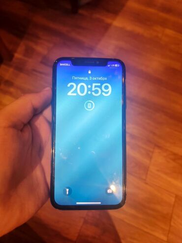ət çəkənlər: IPhone X, 256 GB, Qara, Qırıq