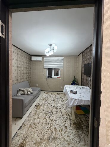 Продажа домов: Полдома, 140 м², 5 комнат, Собственник — 3