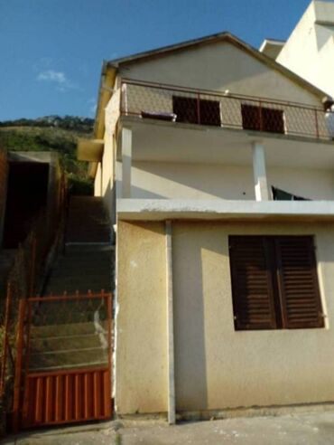 Kuće na prodaju: 108 kv. m, 3 sobe — 2