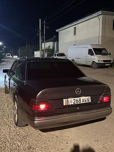 x class: Mercedes-Benz W124: 1990 г., 2 л, Автомат, Бензин, Седан — 7