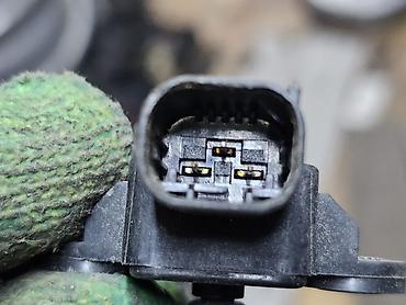 Датчики, сенсоры, предохранители: Датчик давления воздуха / датчик давления турбины / датчик абсолютного — 3