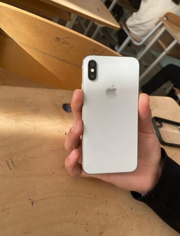 Apple iPhone: IPhone Xs, Б/у, 64 ГБ, 72 %
