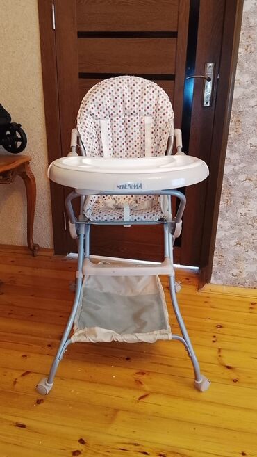 uwaq oturacagi: Yemek masasi prablemi yoxdur unvan Bine qesebesi hava limani teref