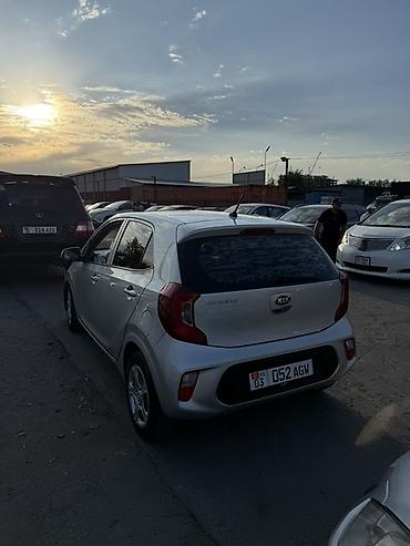 Транспорт: Kia Picanto: 2018 г., 1 л, Автомат, Бензин, Хэтчбэк — 5