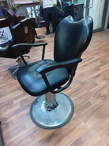 goranda ucuz mebeller: Bərbər salonu üçün peşəkar kreslo - Rəng: qara - Material: süni dəri — 2