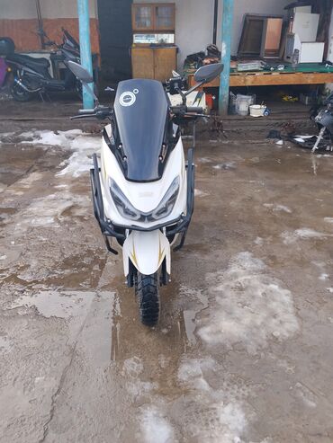 Скутеры: Макси-скутер 150 куб. см, Бензин, Новый — 8