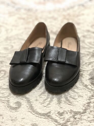 дешево женская обувь: Туфли Размер: 38, цвет - Черный