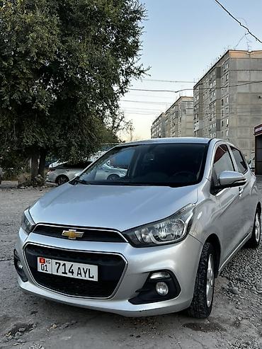 Chevrolet Spark: 2017 г., 1 л, Вариатор, Бензин, Хэтчбэк