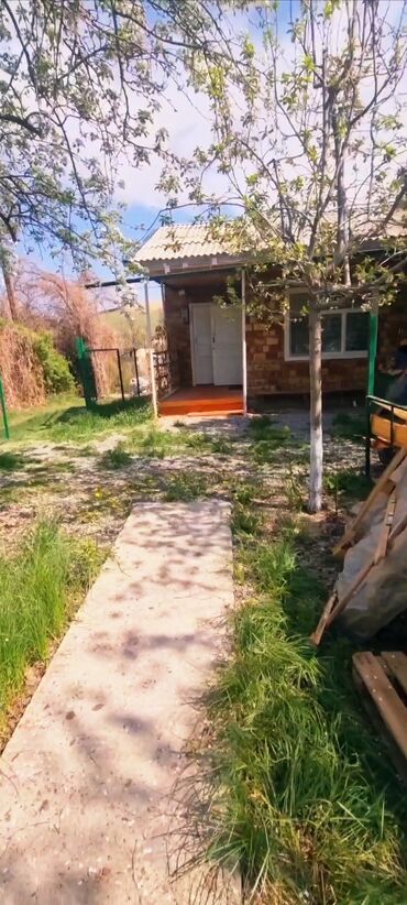 пишпек дом продать: Дом, 20 м², 1 комната, Собственник, Косметический ремонт
