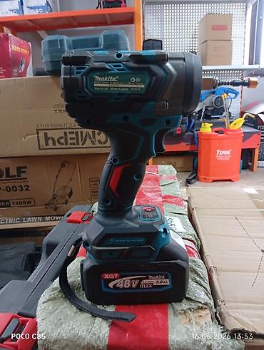 Аккумуляторный ударный гайковерт Makita (серия XGT) - Тип