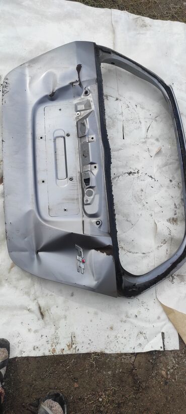 Багажники на крышу и фаркопы: Багажник на хонда фит. Отдам недорого. В Бишкеке. В районе ак орго