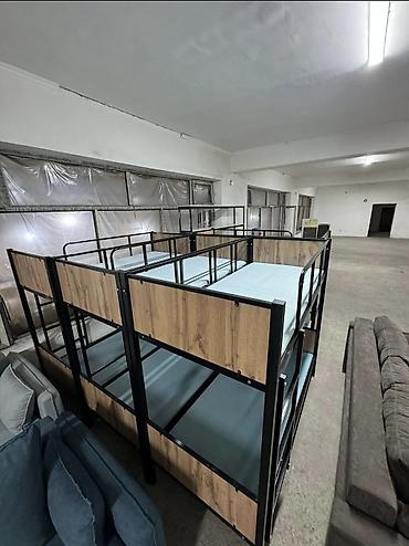 bunk bed: Двухъярусная металлическая кровать - Прочная сварная рама из — 3