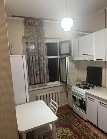 снять квартиру студию на длительный срок: 2 бөлмө, Кыймылсыз мүлк агенттиги, Чогуу жашоосу жок