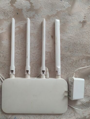 4g mifi modem satilir: Hec bir problemi yoxdu ela veziyyetdedi,15AZN
