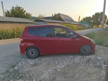 Honda: Honda Fit: 2001 г., Хэтчбэк — 11