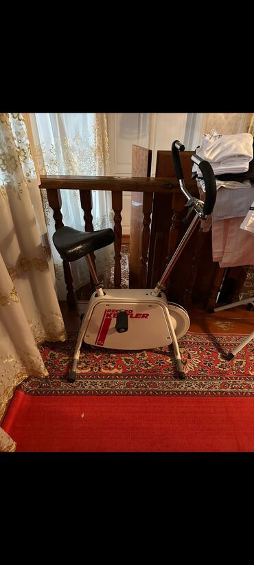 беговая дорожка в кредит: İdman velosipeti 200₼.Nilufər Gəncə şəhərində