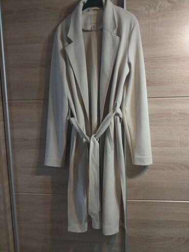 zara kaput zenski: Used, Without lining, Single-colored, color - Beige