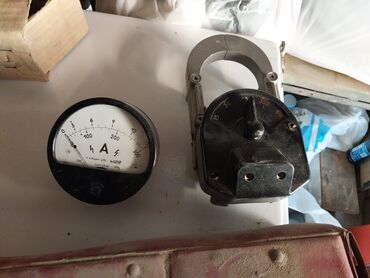 выключатель с регулятором яркости: Elektrik ölçü cihazları dəsti - Analoq ampermetr: miqyas 0–300 A