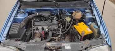 Volkswagen: Volkswagen Vento: 1994 г., 1.8 л, Механика, Бензин, Седан — 13