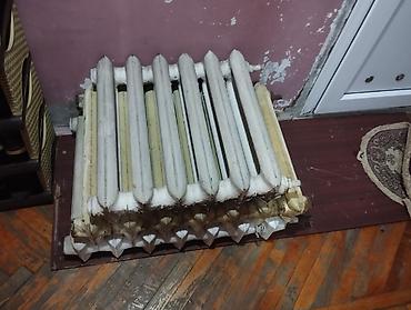 Ev və bağ: Radiator çuqun 1 i 35 manat hamsi biryerdə 100 manat — 1