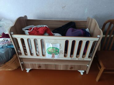 Beşiklər: Oğlan və qız üçün, Dördbucaq, Beşik, Dəst ilə, Matras ilə, Yellənmə mexanizmsiz