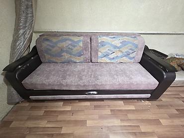 Прямые диваны: Прямой диван, Б/у — 1