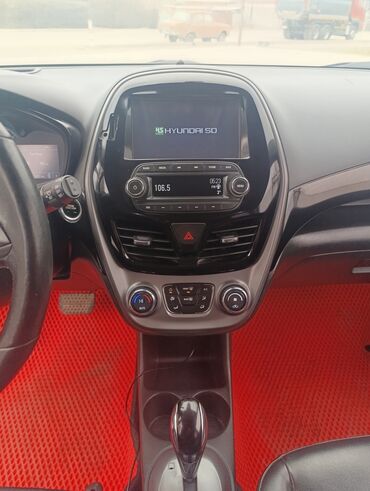 Chevrolet: Chevrolet Spark: 2018 г., 1 л, Вариатор, Бензин, Хэтчбэк — 16