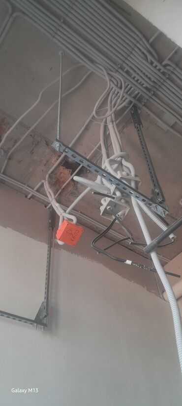 Монтаж и замена сантехники: Монтаж и замена сантехники Больше 6 лет опыта — 9