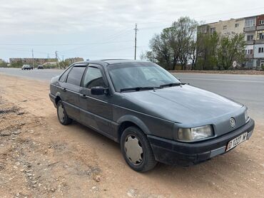 степ 1: Volkswagen Passat: 1990 г., 1.8 л, Механика, Бензин, Седан