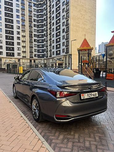 Lexus: Lexus ES: 2021 г., 2.5 л, Автомат, Гибрид, Седан — 1