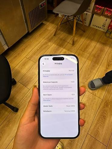 iphone 15 sadə: IPhone 15, 256 GB, Black Titanium, Barmaq izi, Face ID — 2
