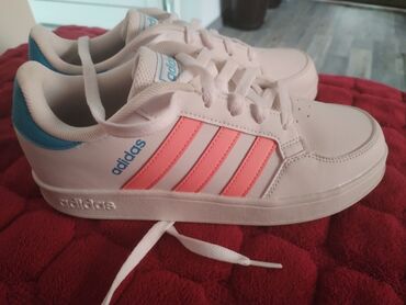 izi patike: Adidas, 37, bоја - Bela