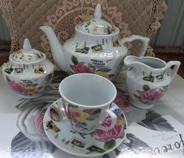 керамический чайник: Чайный сервиз на 6 персон, Оригинальный, современный рисунок, в наборе