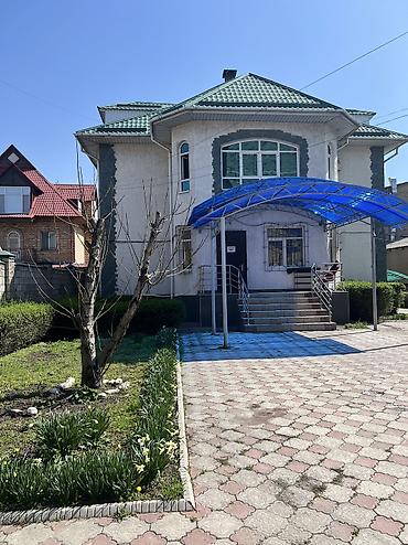 Долгосрочная аренда домов: 370 м², 9 комнат — 1