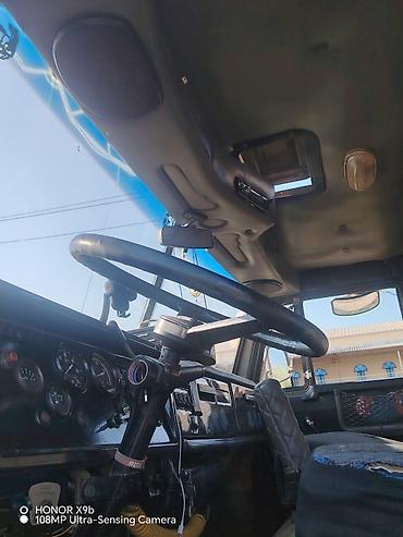 sahibinden ford transit 100 lük 5 1: KAMAZ yük avtomobili, qapalı furqon kuzovlu. Avtomobilin ön — 7
