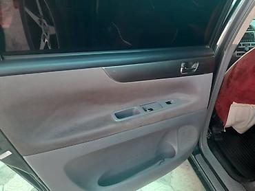 2 4 д: Toyota Avensis Verso: 2003 г., 2 л, Механика, Дизель, Минивэн — 3