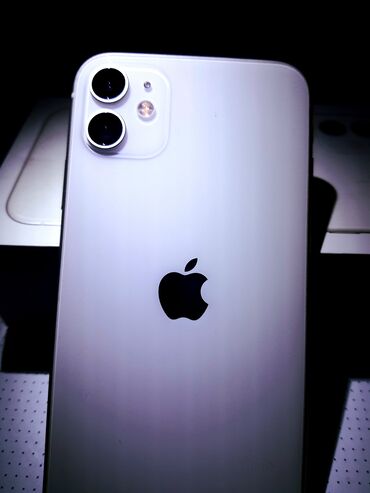Apple iPhone: IPhone 11, Б/у, 64 ГБ, White Titanium, Зарядное устройство, Коробка, 76 %