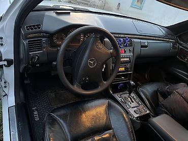 Mercedes-Benz: Mercedes-Benz E-Class: 2000 г., 3.2 л, Автомат, Бензин — 9