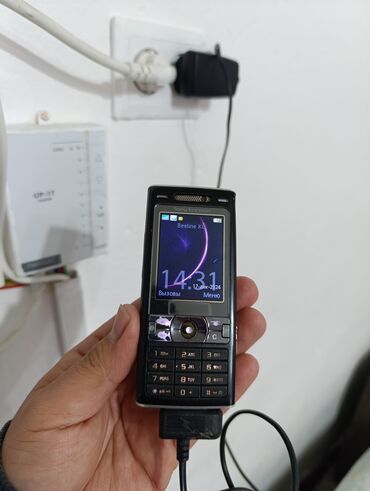 я ищу бу телефон: Sony Ericsson K800, Б/у, < 2 ГБ, 1 SIM