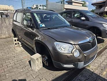 Transport: ŠKODA YETI 2010. GOD. - KOMPLETAN AUTO U DELOVIMA | Skoda Yeti 3 — 1
