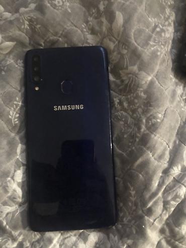Мобильные телефоны: Смартфон Samsung Galaxy A13 (зелёный) - Экран: Infinity‑V, матрица — 5